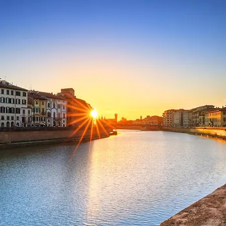 Sleep In Center Of * Pisa