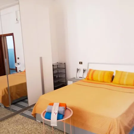 Sleep In Center Of Guest house